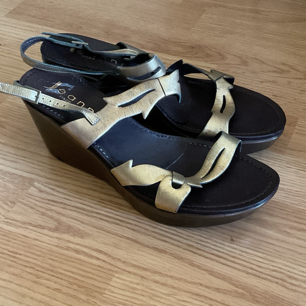 Brown and gold wedges